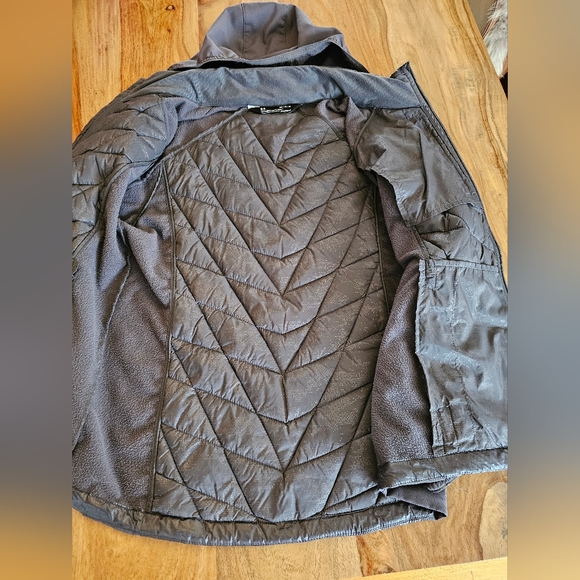 Under Armour Woman Jacket - Picture 3 of 4